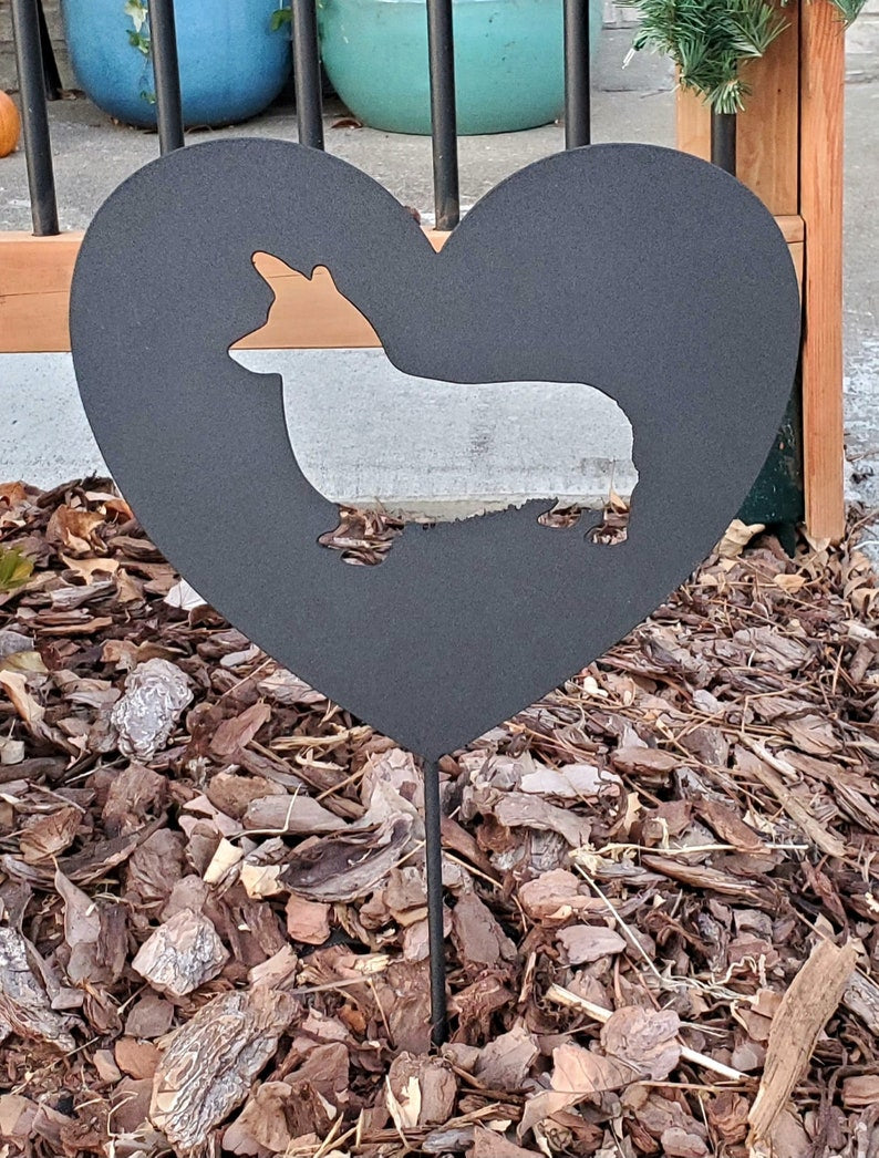 Heart Yard Sign With Corgi Outline